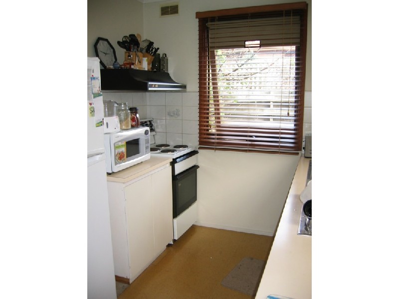 2/18 Hoyle Street, Morwell VIC 3840