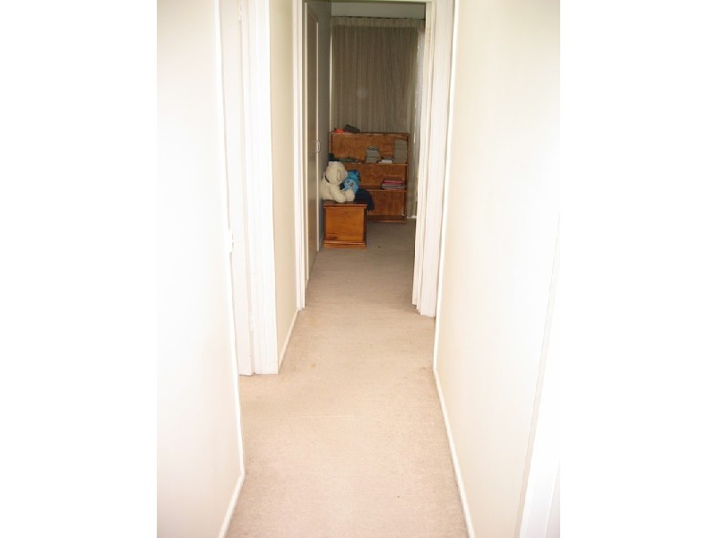 2/18 Hoyle Street, Morwell VIC 3840