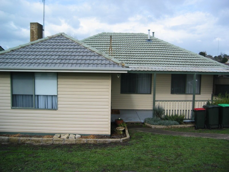 28 Crinigan Road, Morwell VIC 3840