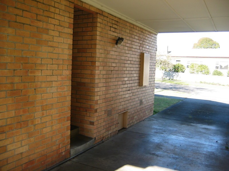 8 Sinclair Avenue, Morwell VIC 3840