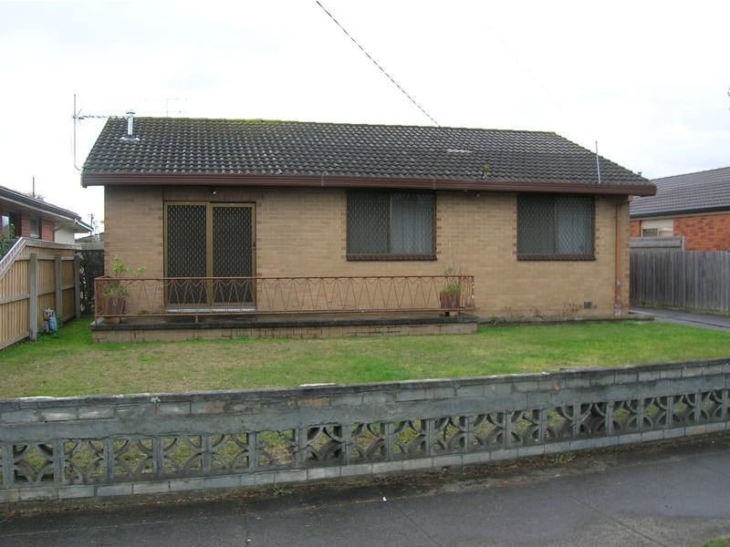 22 Chestnut Avenue, Morwell VIC 3840