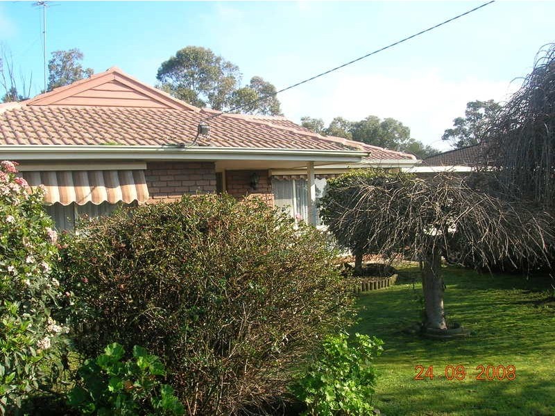 9 Waratah Drive, Morwell VIC 3840