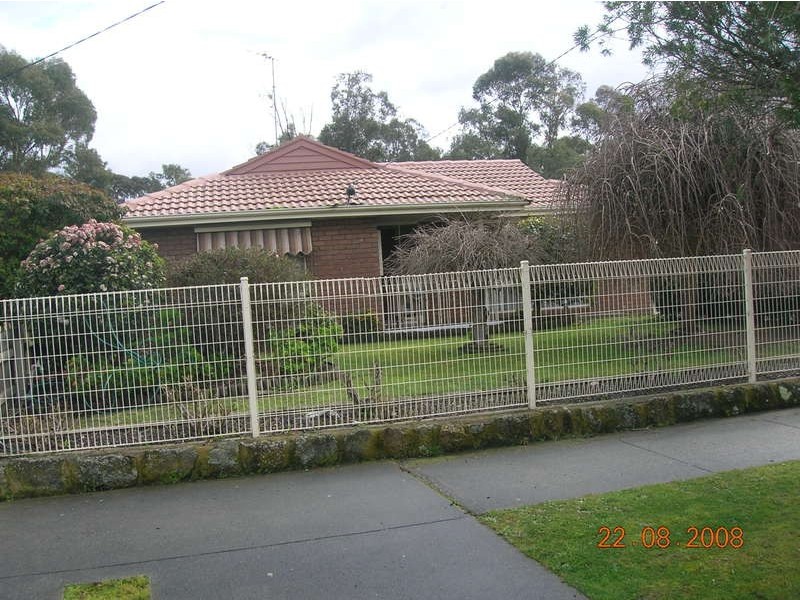 9 Waratah Drive, Morwell VIC 3840