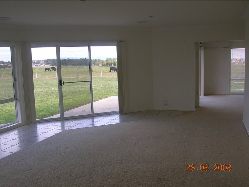 6 Palm Grove, Morwell VIC 3840