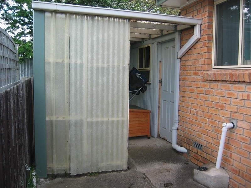 1&2/10 Sinclair Avenue, Morwell VIC 3840