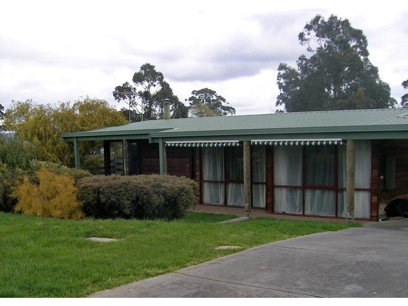 15 Albert Street, Yinnar VIC 3869