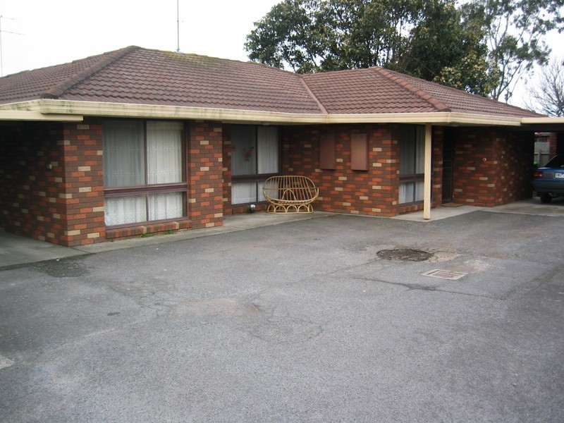 2 & 3/43 Waratah Drive, Morwell VIC 3840