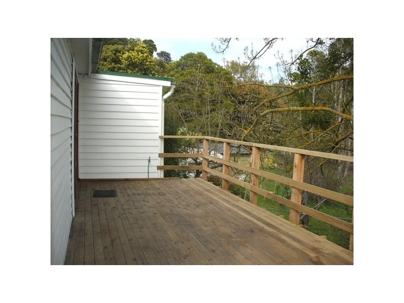 5 Thorpdale Road, Mirboo North VIC 3871