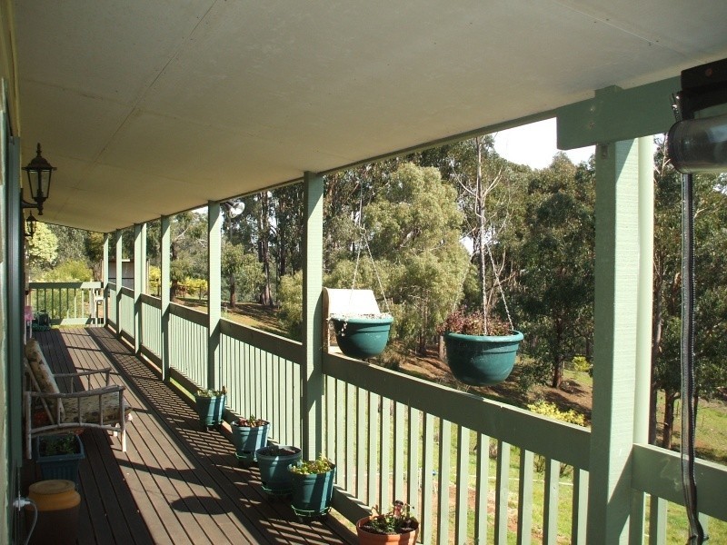 3 Hilltop Court, Mirboo North VIC 3871