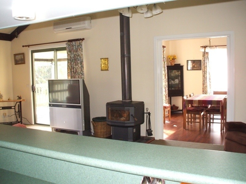 3 Hilltop Court, Mirboo North VIC 3871