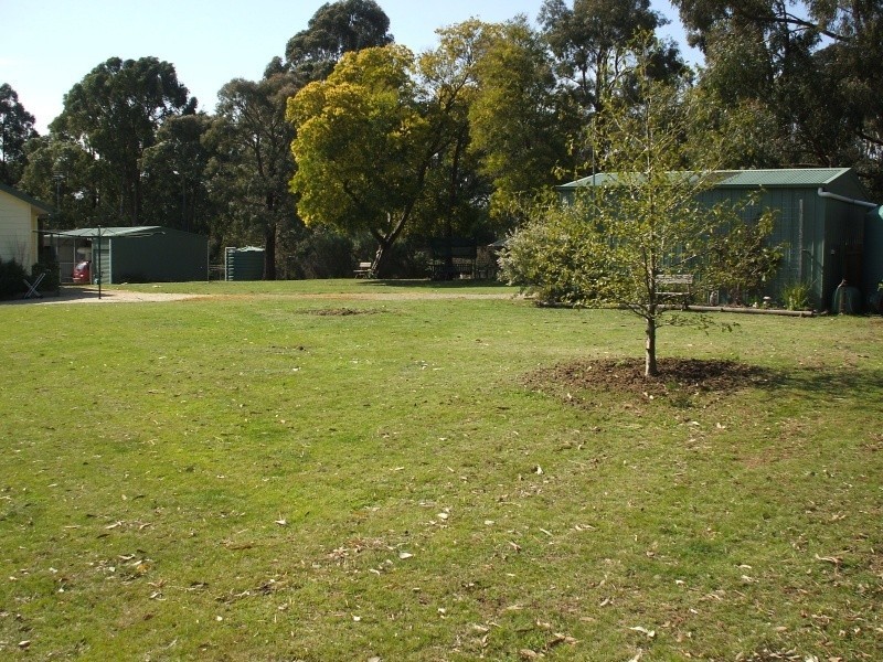 3 Hilltop Court, Mirboo North VIC 3871