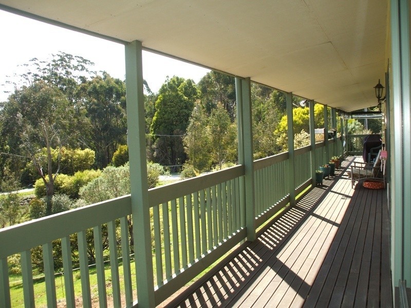 3 Hilltop Court, Mirboo North VIC 3871