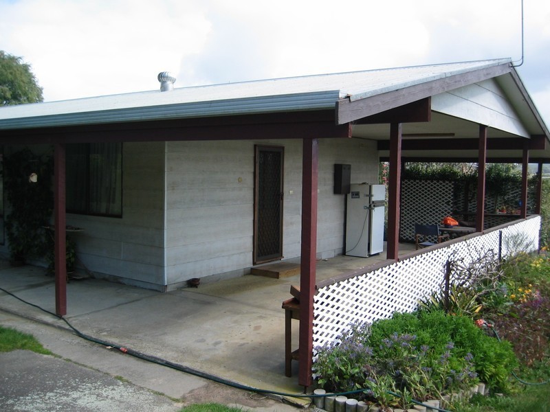 124 Stradbroke Road, Gormandale VIC 3873