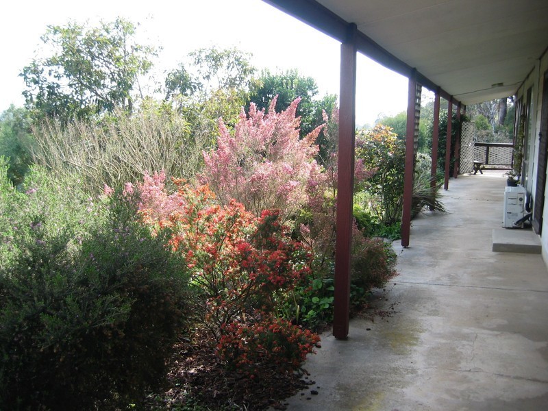 124 Stradbroke Road, Gormandale VIC 3873