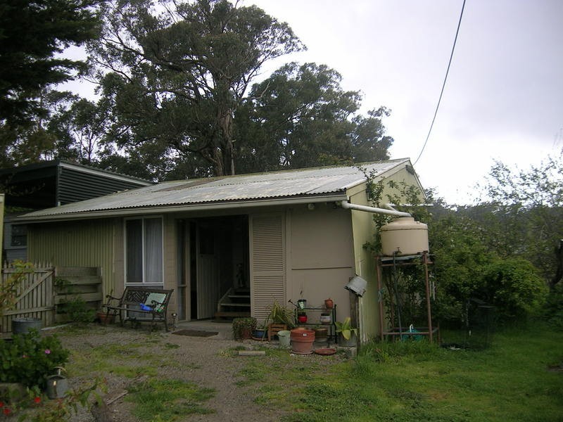 400 Whitelaws Track, Yinnar VIC 3869