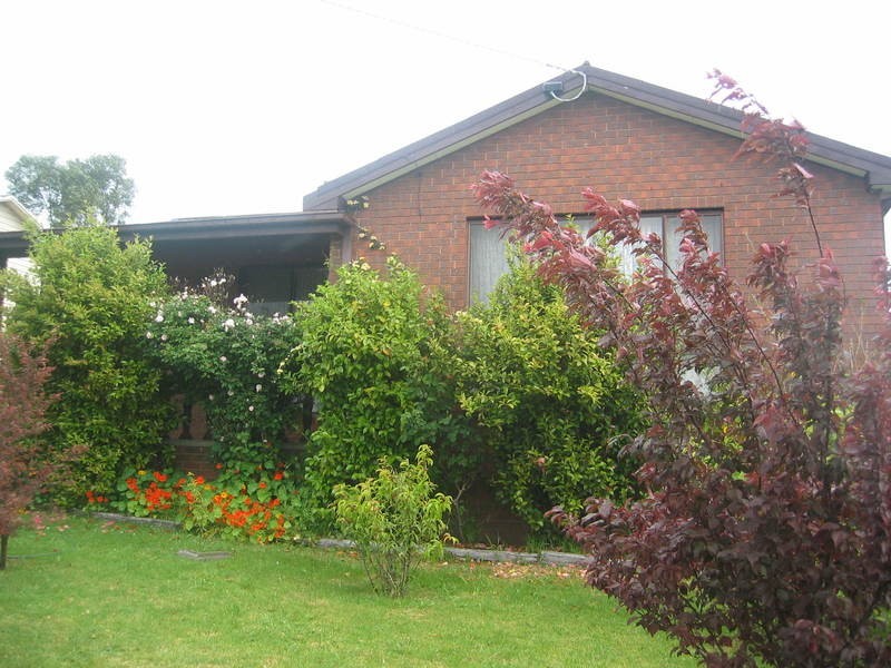 5 Charles Street, Moe VIC 3825