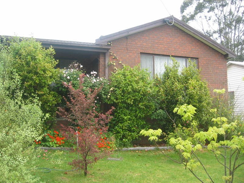 5 Charles Street, Moe VIC 3825