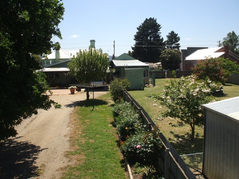 60 Ridgway, Mirboo North VIC 3871