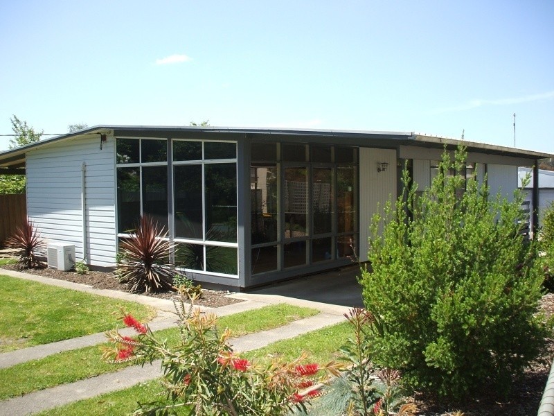 20 Baths Road, Mirboo North VIC 3871