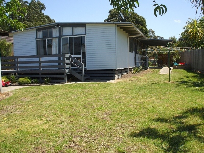 20 Baths Road, Mirboo North VIC 3871