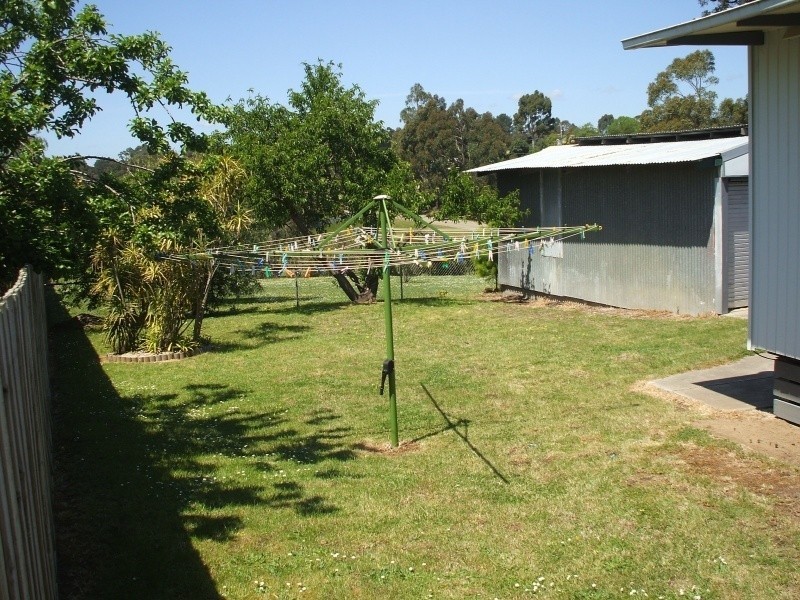 20 Baths Road, Mirboo North VIC 3871