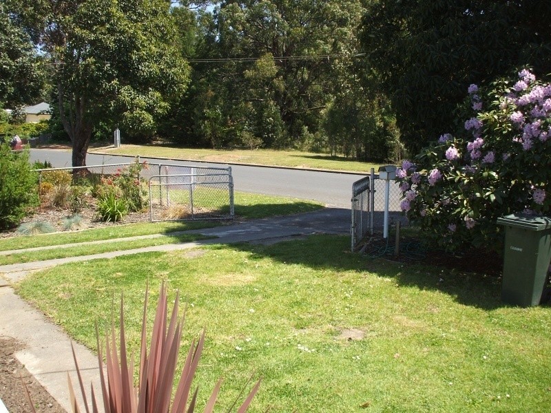 20 Baths Road, Mirboo North VIC 3871