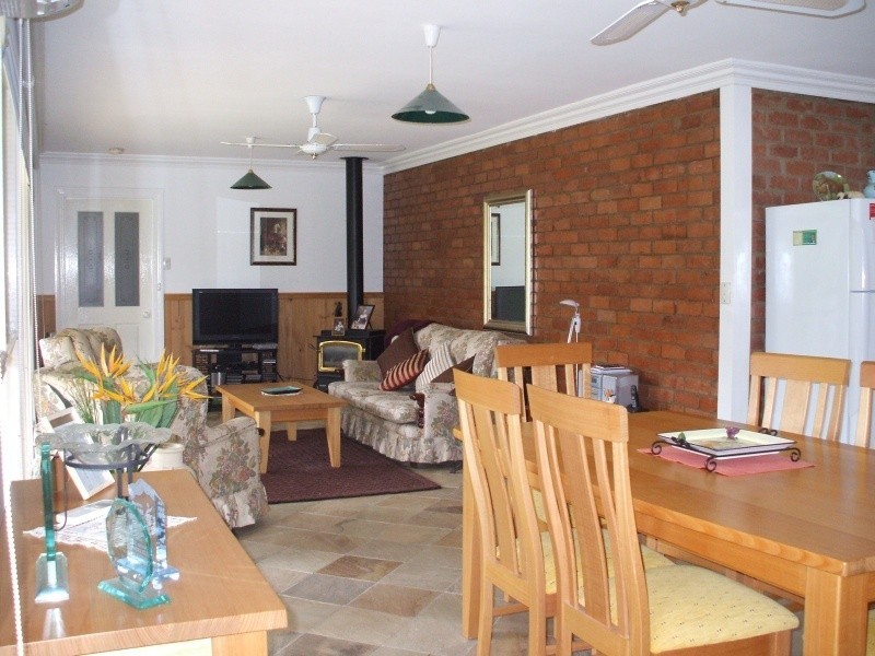 10 Galvins Road, Mirboo North VIC 3871