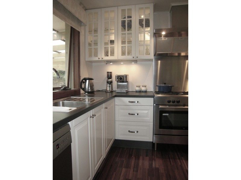 15 Farrans Road, Hazelwood South VIC 3840