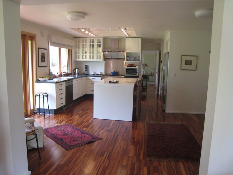 15 Farrans Road, Hazelwood South VIC 3840