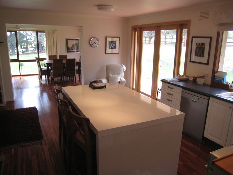 15 Farrans Road, Hazelwood South VIC 3840