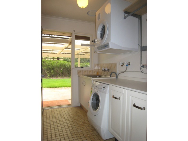 15 Farrans Road, Hazelwood South VIC 3840