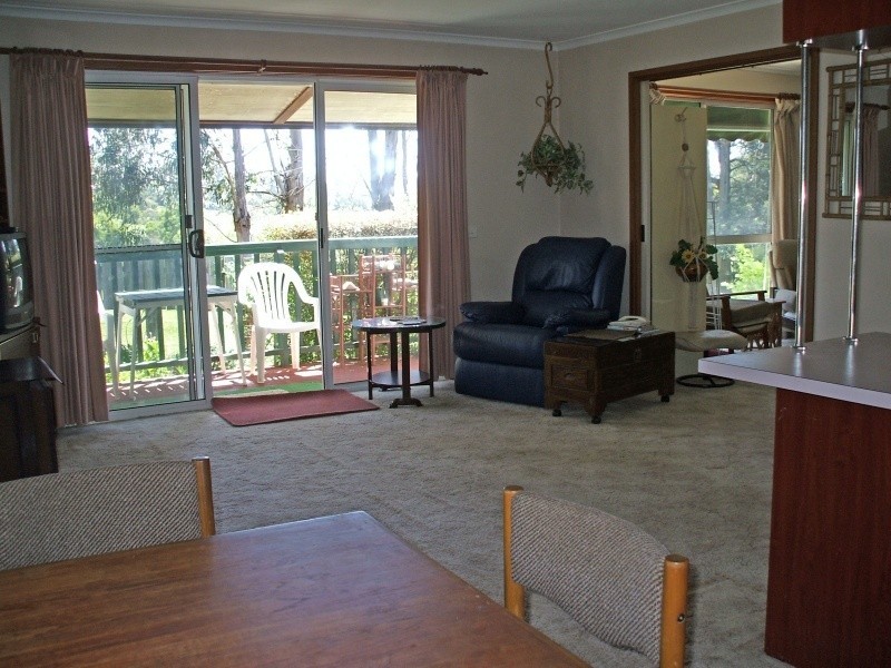 30 Balding Street, Mirboo North VIC 3871