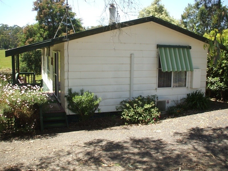 30 Balding Street, Mirboo North VIC 3871
