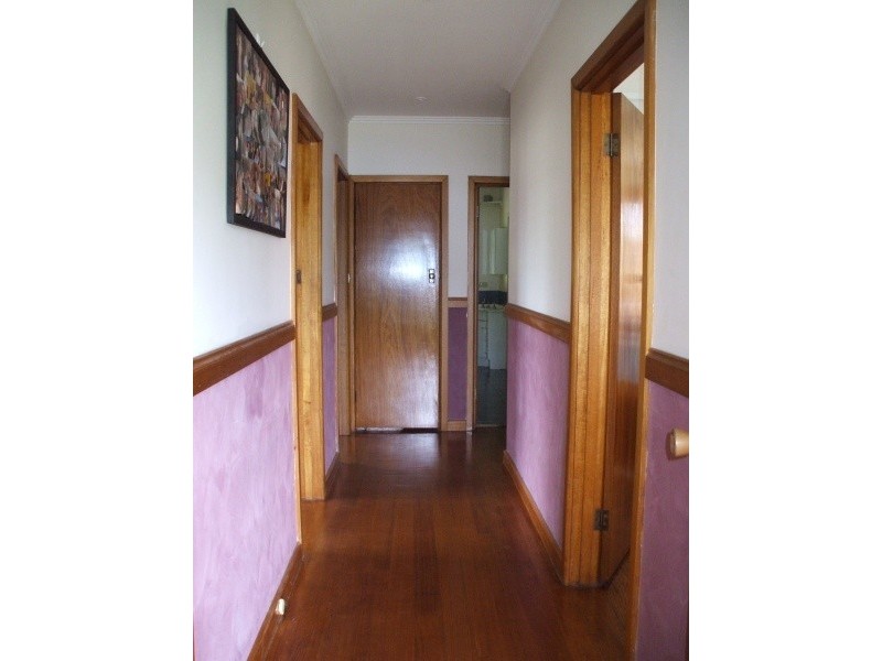 12 Peacock Street, Mirboo North VIC 3871