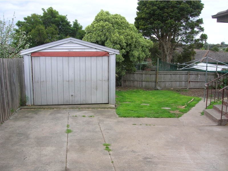 54 Switchback Road, Churchill VIC 3842