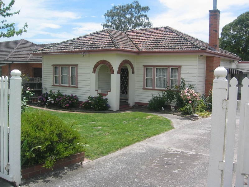 10 Avondale Road, Morwell VIC 3840