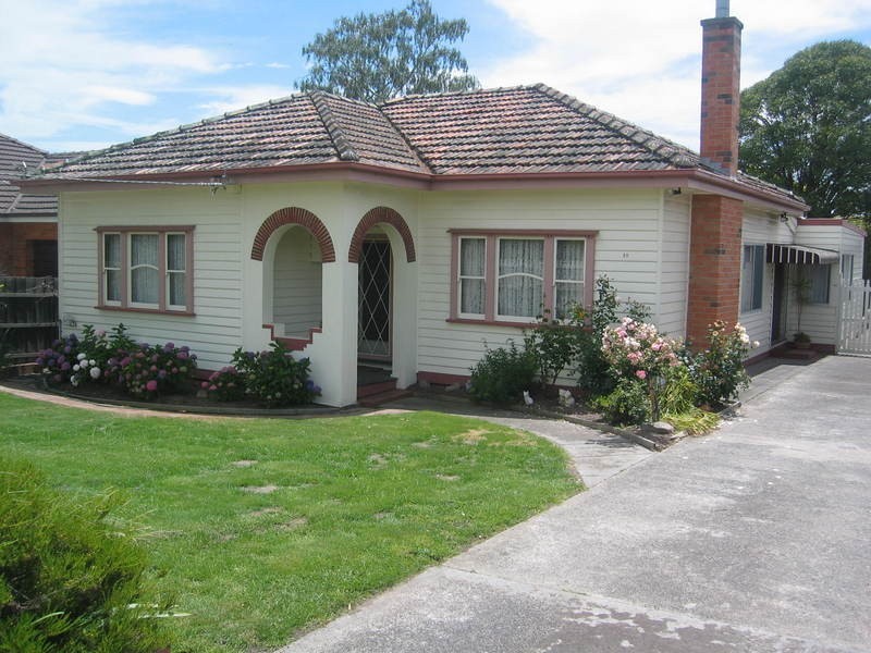 10 Avondale Road, Morwell VIC 3840