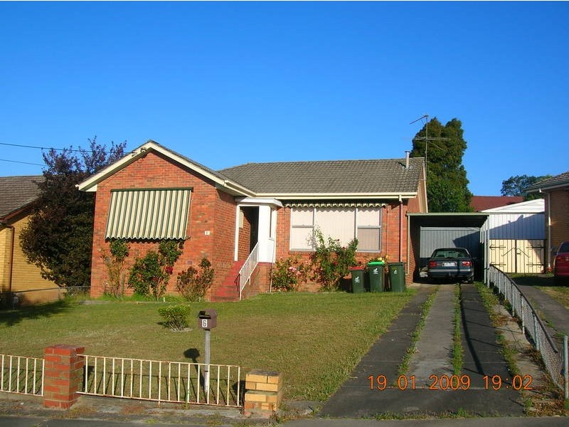6 Heesom Crescent, Churchill VIC 3842