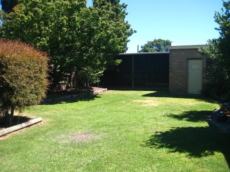 24 Williams Crescent, Yinnar VIC 3869