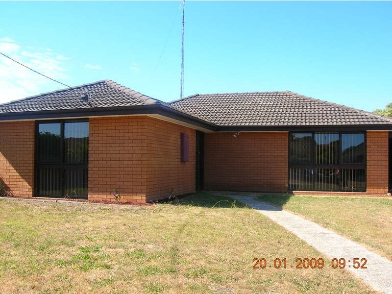 69 The Avenue, Morwell VIC 3840