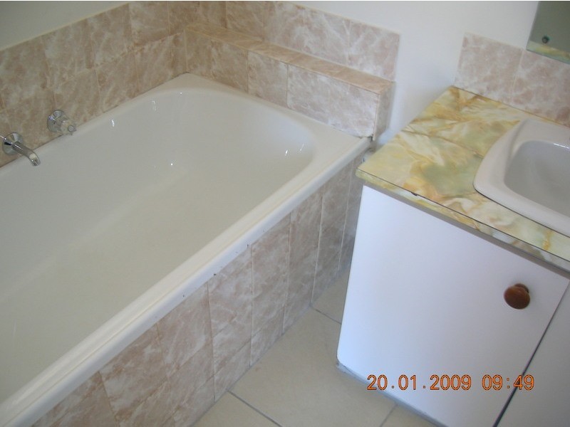 69 The Avenue, Morwell VIC 3840