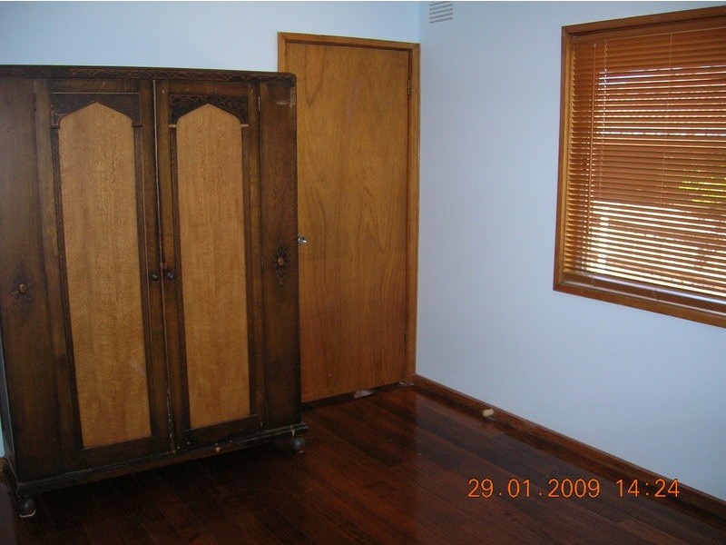 27 Banksia Crescent, Churchill VIC 3842