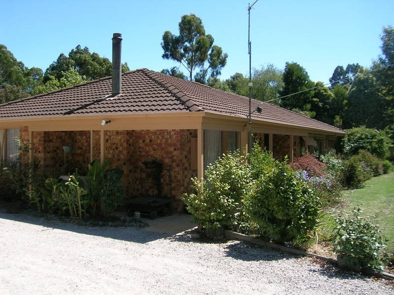 33 Wells Road, Mirboo North VIC 3871
