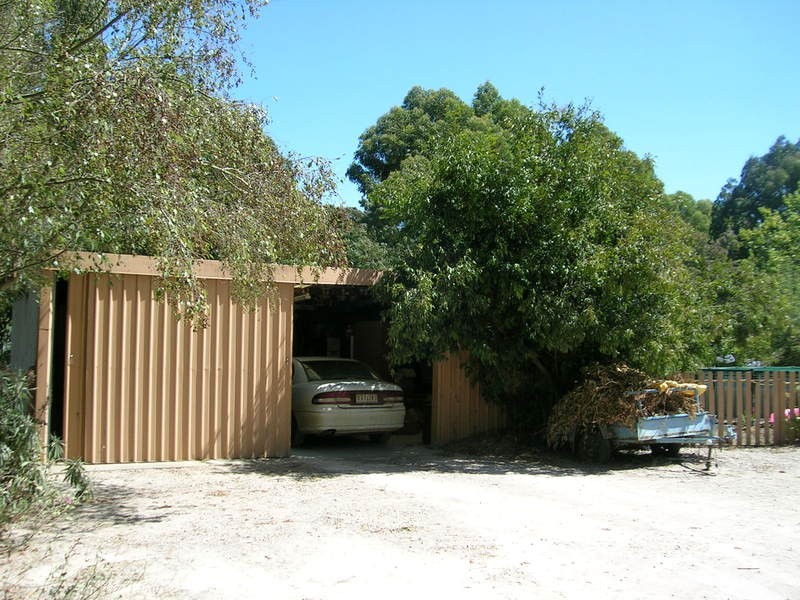 33 Wells Road, Mirboo North VIC 3871