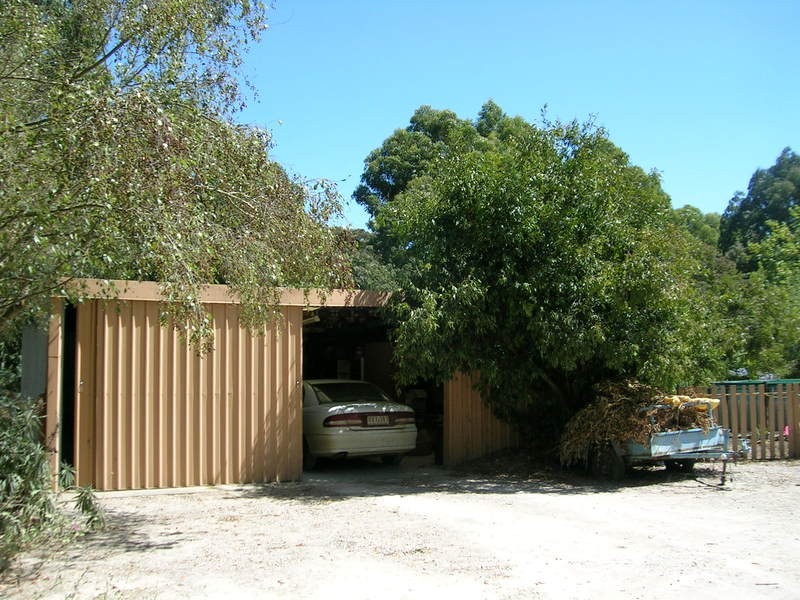 33 Wells Road, Mirboo North VIC 3871