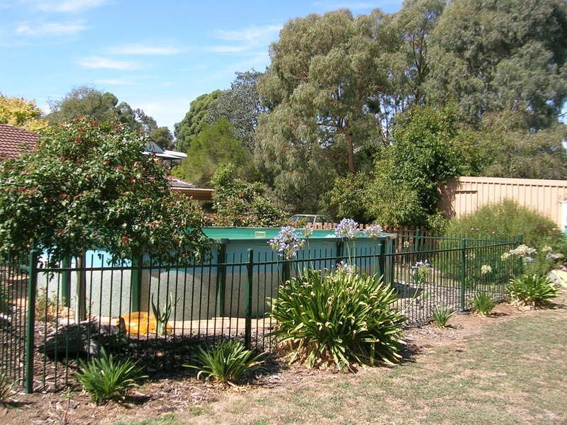 33 Wells Road, Mirboo North VIC 3871