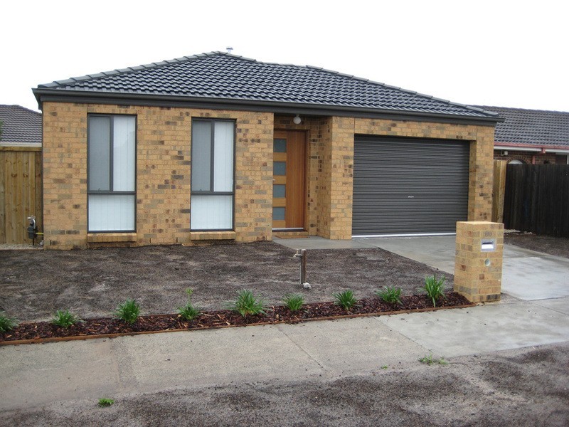 100 Airlie Bank Road, Morwell VIC 3840