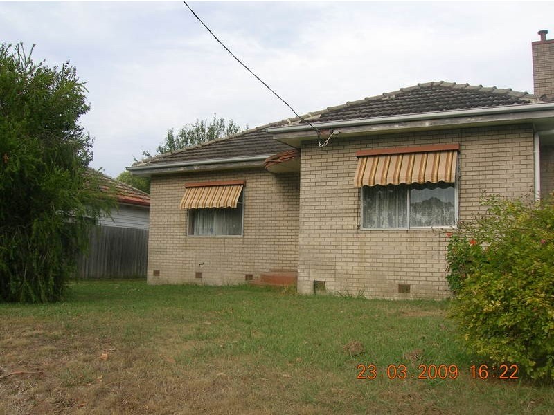 82 Main Street, Yinnar VIC 3869