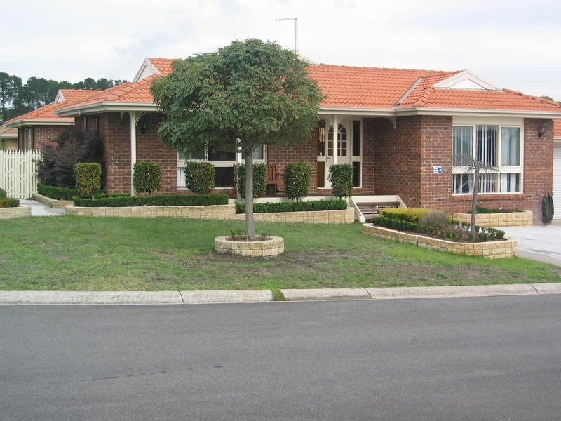 5 Skeldale Wynd, Morwell VIC 3840