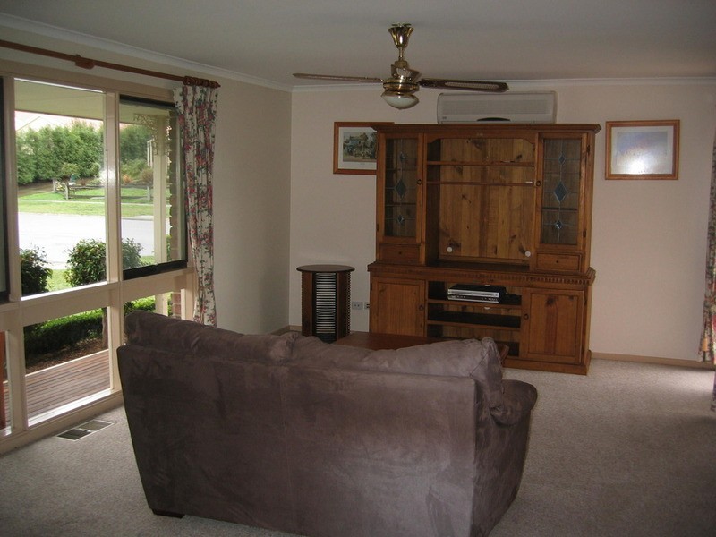 5 Skeldale Wynd, Morwell VIC 3840